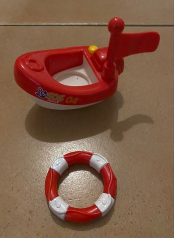 Bateau de sauvetage de Mickey 