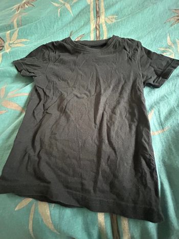 Tee shirt noir in extenso 4 ans