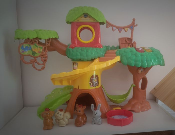 Arbre cabane interactif vtech