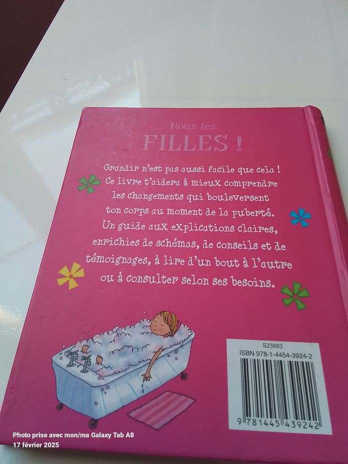 Livre Nous les filles - photo numéro 2