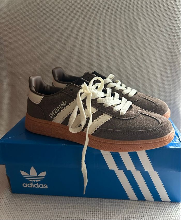 Adidas spezial - photo numéro 2
