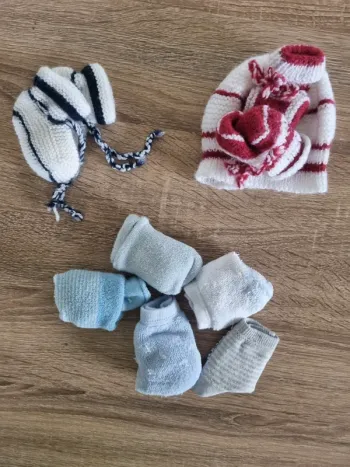 Lot acessoires naissance laine