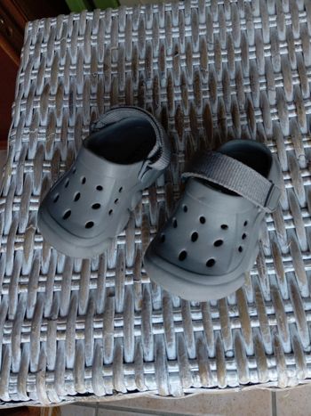 Crocs taille 21