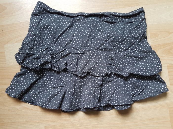 Jupe à volant  H&M 11 - 12 ans 152 cm - photo numéro 2