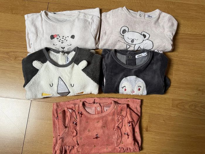 Lot de 4 pyjamas velours 18 mois - photo numéro 2