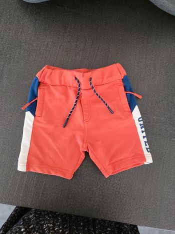 Short tao 2 ans