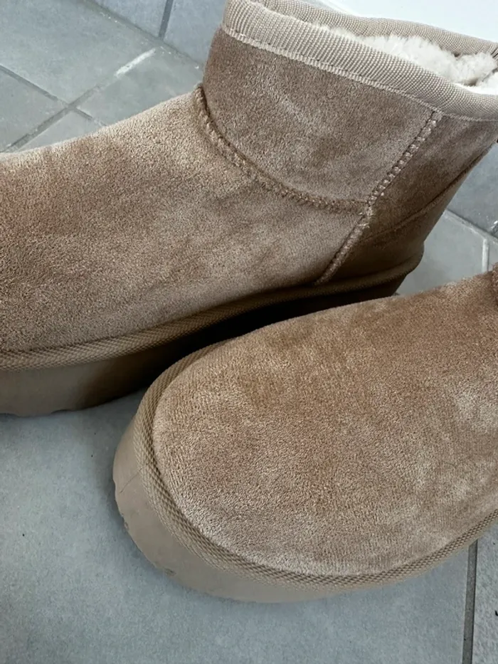 Bottines fourrées – beige clair – neuves - photo numéro 2