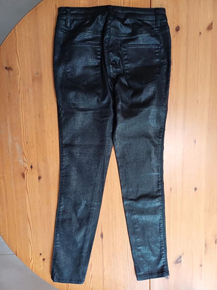 Pantalon noir - photo numéro 3
