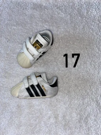 Chaussures bébé adidas 17
