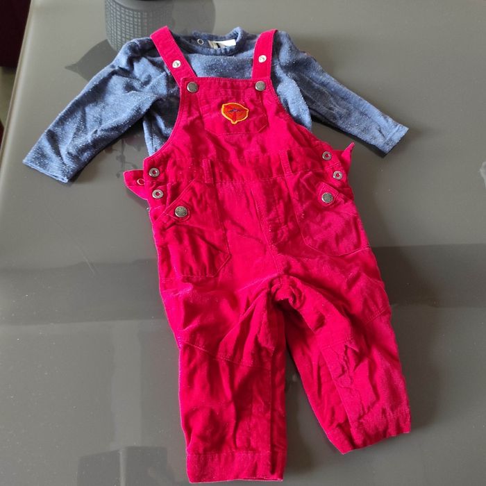 Ensemble salopette t-shirt 9 mois