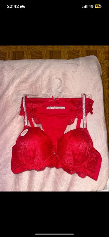 Soutien gorge ampliforme et tanga flao rouge