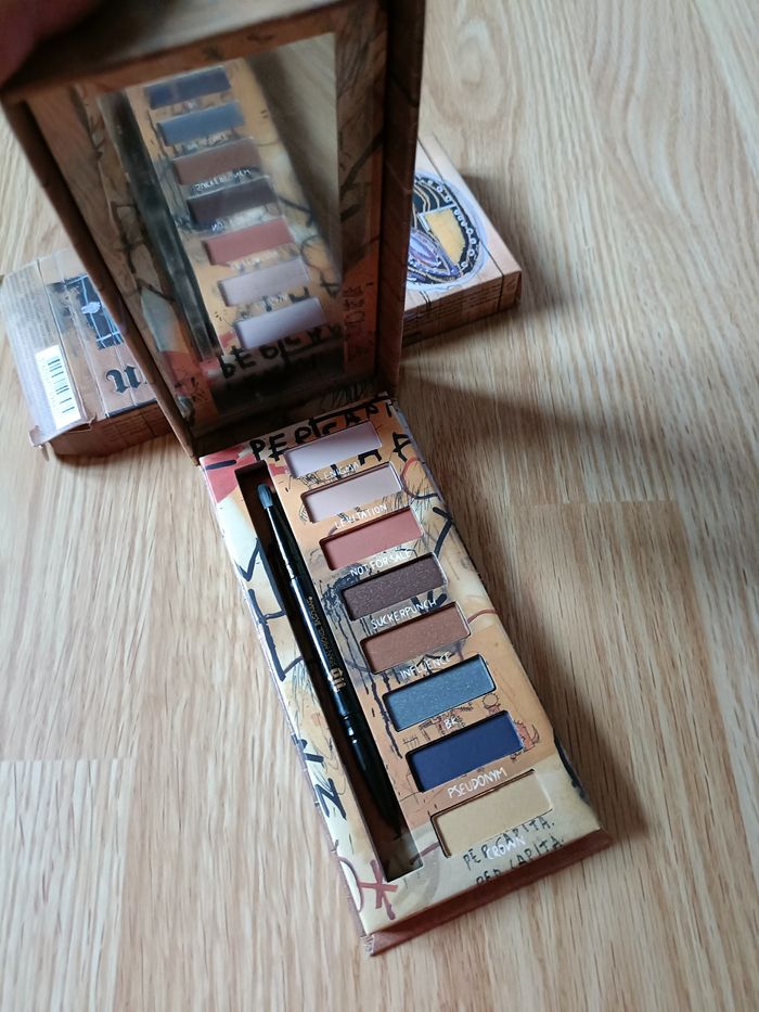 DEUX PALETTES URBAN DECAY JEN MICHEL BASQUIAT - photo numéro 4