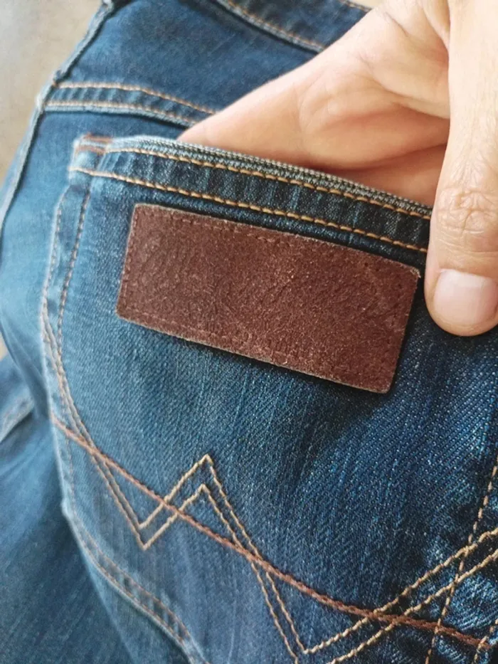 Jeans Wrangler Bleu - Taille 44 - photo numéro 8