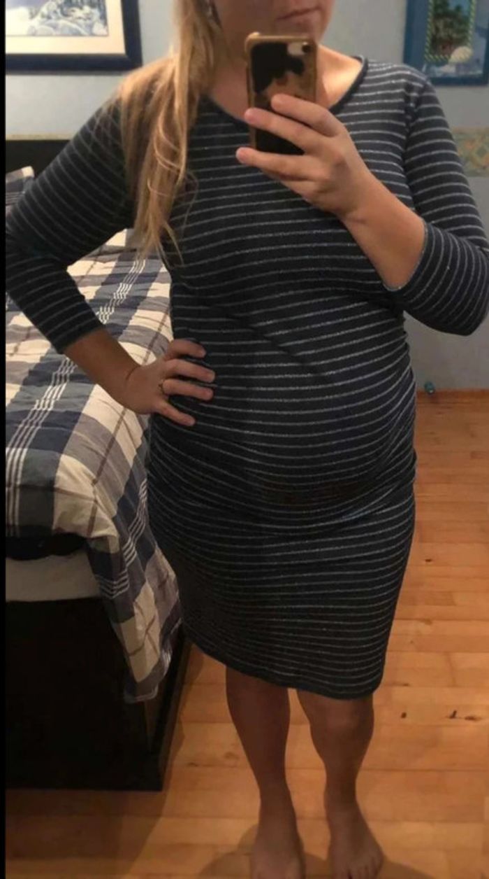 Superbe robe de  grossesse  état neuf