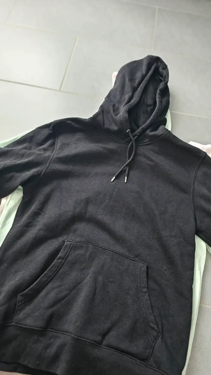 3 sweats - photo numéro 5