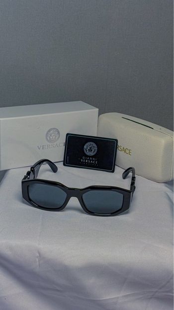 Lunettes de soleil noir