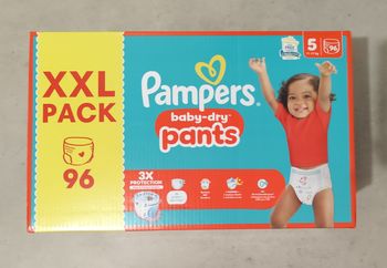 Couches Pampers baby-dry pants