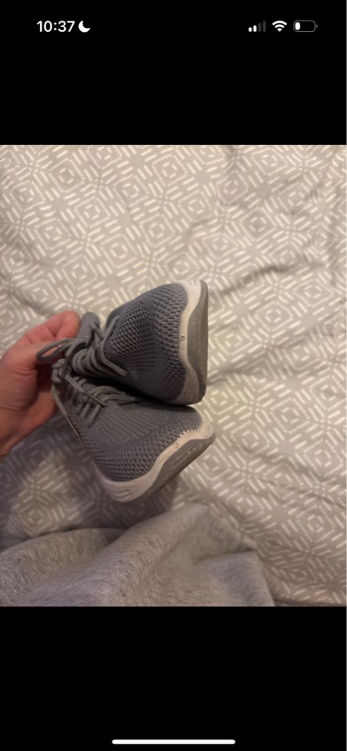 chaussures grises, taille 37 - photo numéro 4