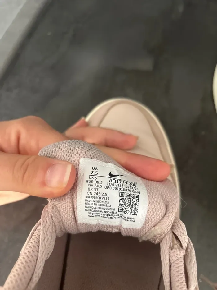 Basket Nike en très bon état taille 38,5 - photo numéro 7