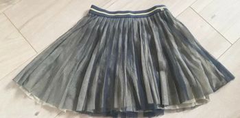 Tres jolie Jupe ikks à paillettes avec un short intégré