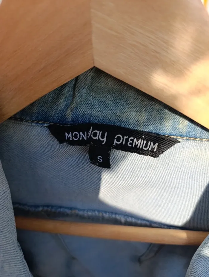 Veste en jean courte , taille S, bon état ! - photo numéro 5