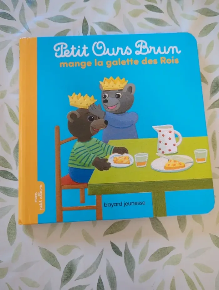 Livre petit ours brun