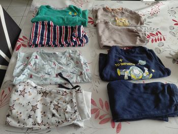 Lot de 4 pyjamas 3ans