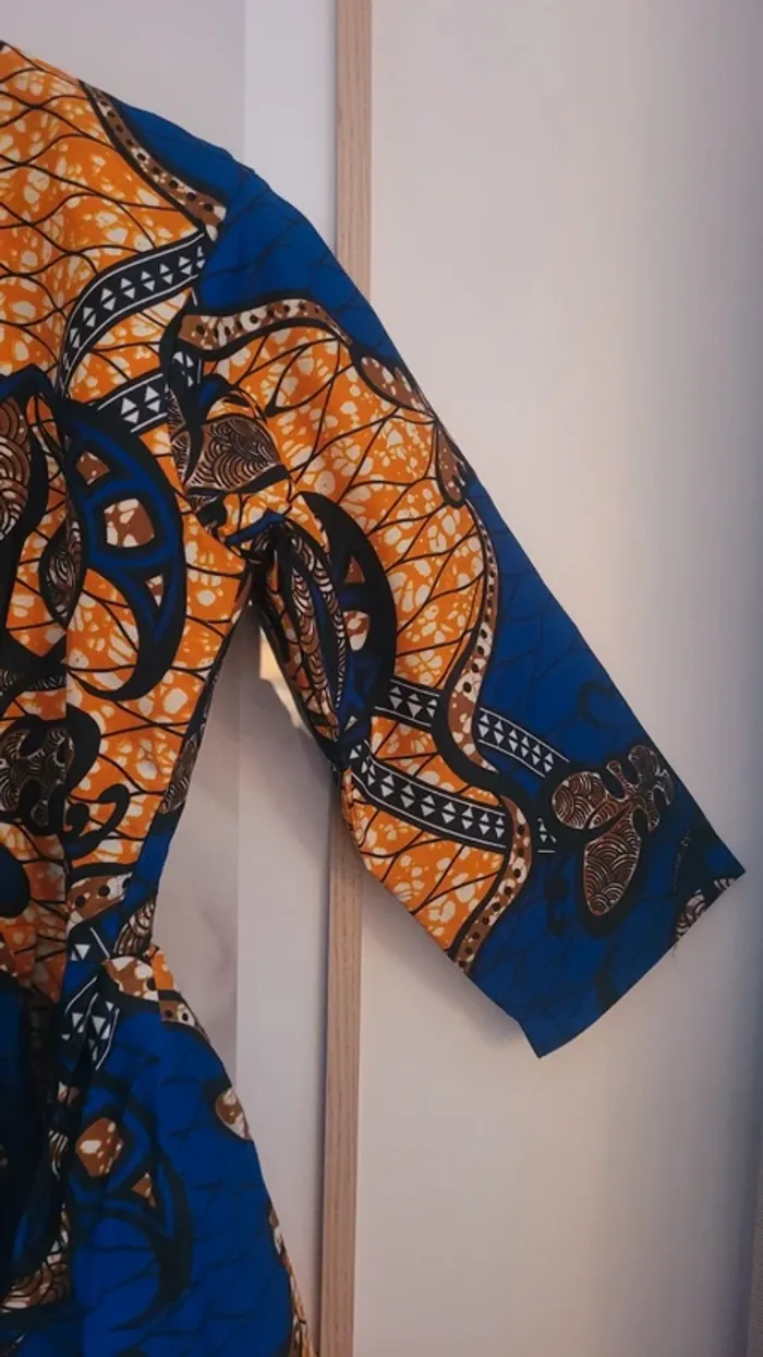 Robe mi-longue en wax neuve - Taille 42 - photo numéro 6