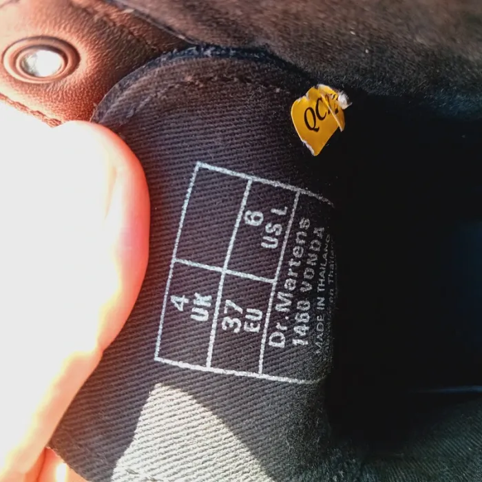 Dr. Martens Vonda roses brodées 37 - photo numéro 9