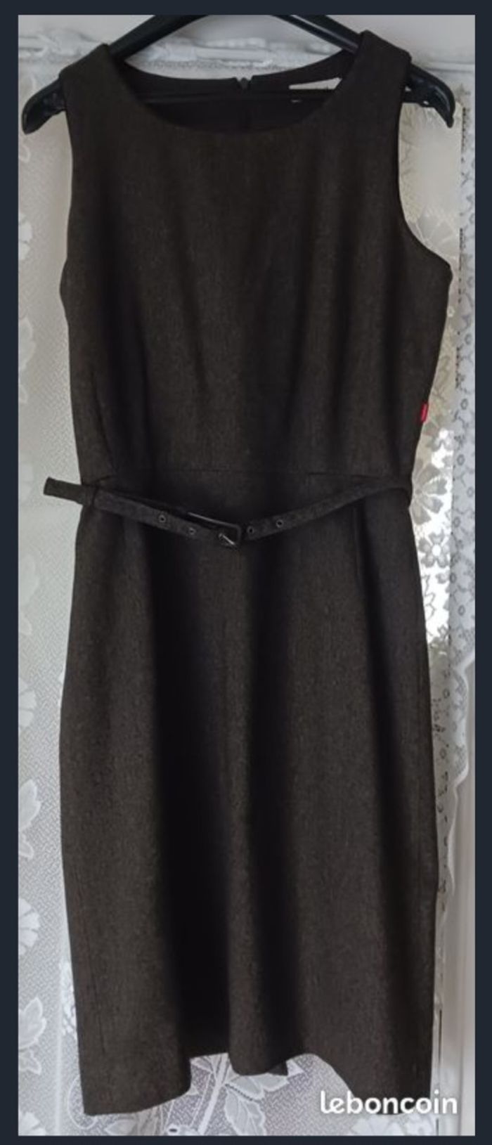 Robe Vacknox, marron