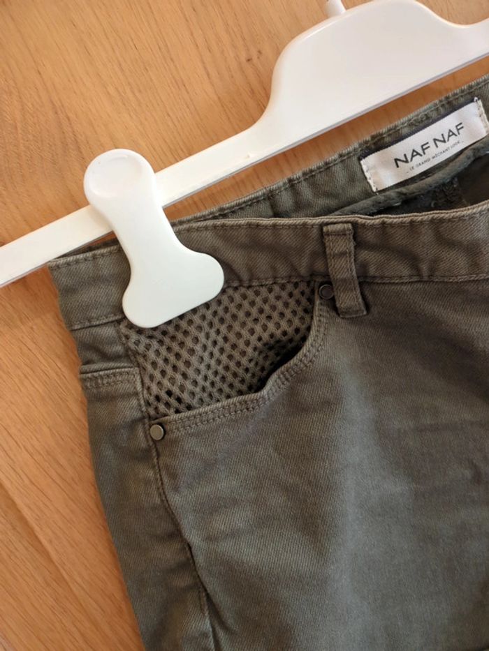 Short en jean kaki Naf Naf 34 - photo numéro 4