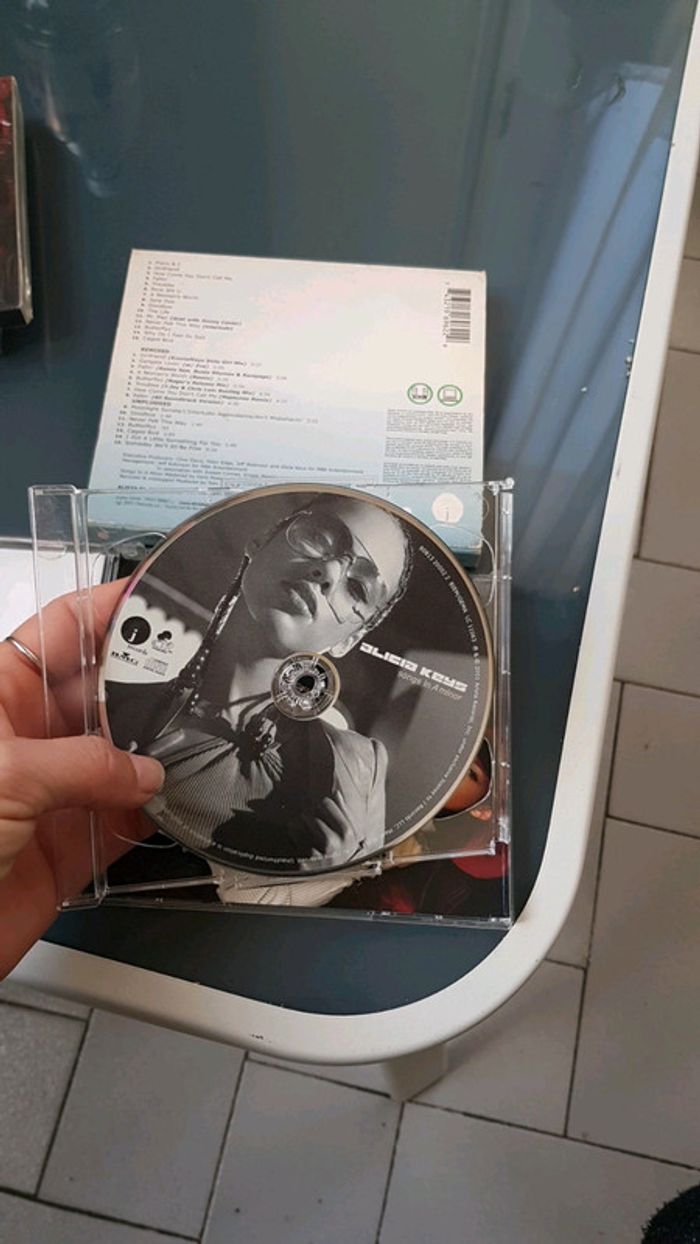 Song in A minor - Alicia Keys - photo numéro 5