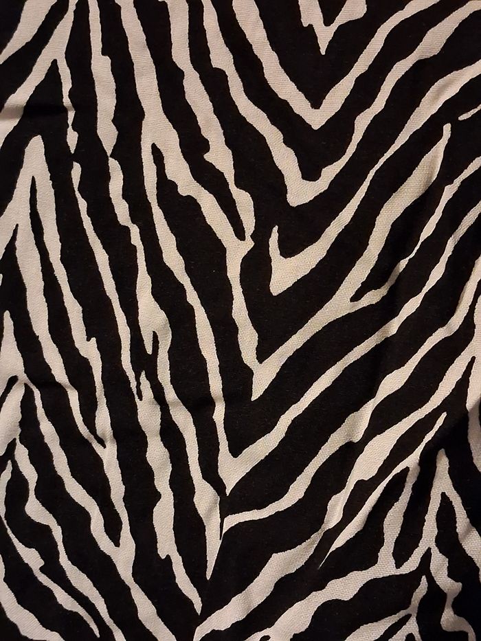 Haut cache cœur motif zébré - photo numéro 7