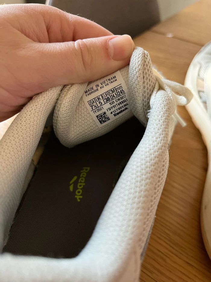 Basket Energen femme Reebok taille 38 couleur rose pale bon état - photo numéro 7