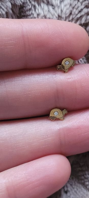 Boucles d'oreilles enfant tortue en or 9 carats 