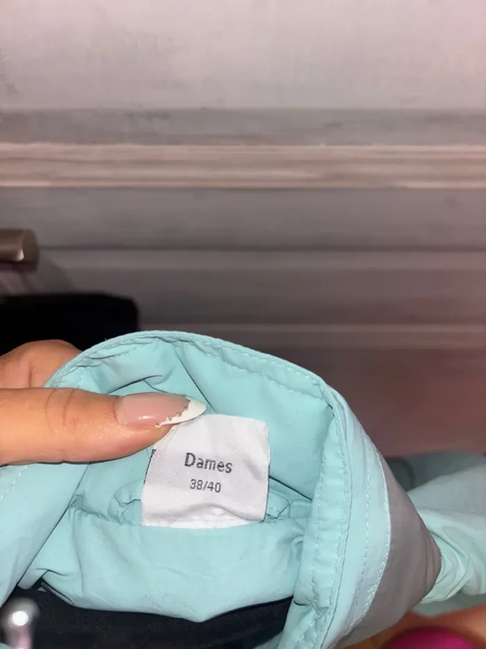 Veste coupe vent - photo numéro 4