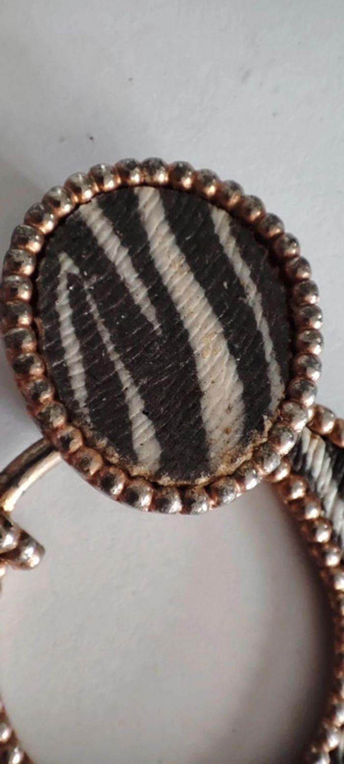 Gros clips d'oreilles zebre - photo numéro 6