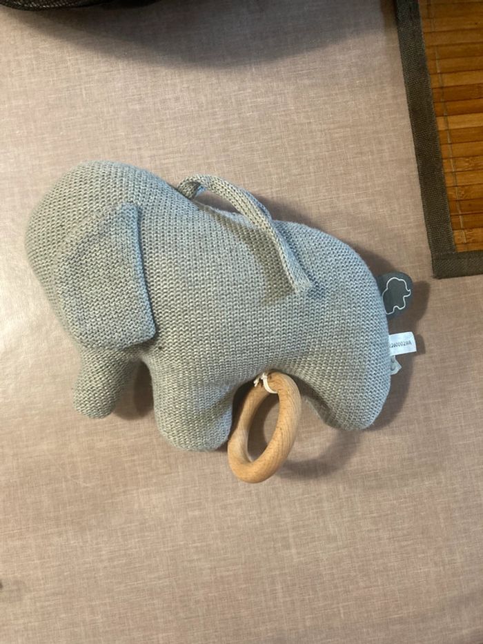 Éléphant musical Nattou – collection Tembo