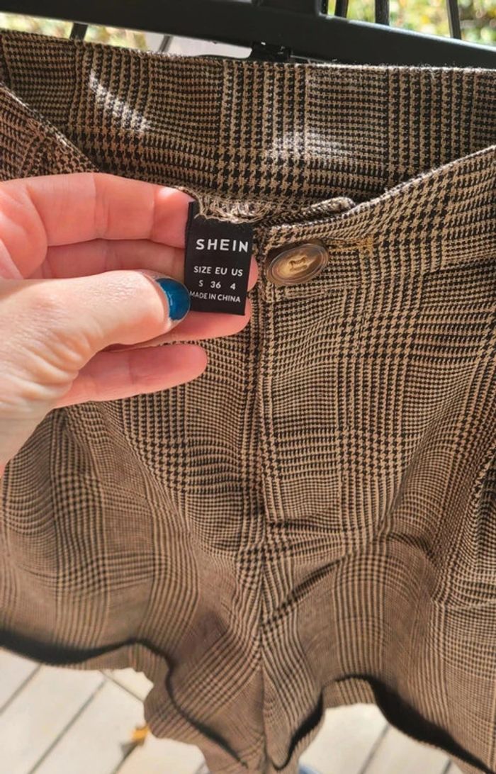 Short taille haute Shein taille S 36 - photo numéro 3