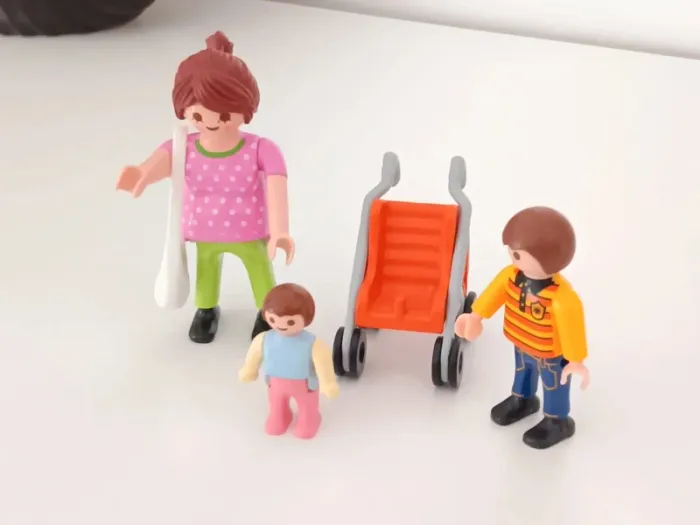 Femme enceinte avec enfants playmobil - photo numéro 7
