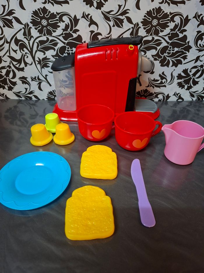 Dinette ensemble petit déjeuner avec cafetière - photo numéro 5