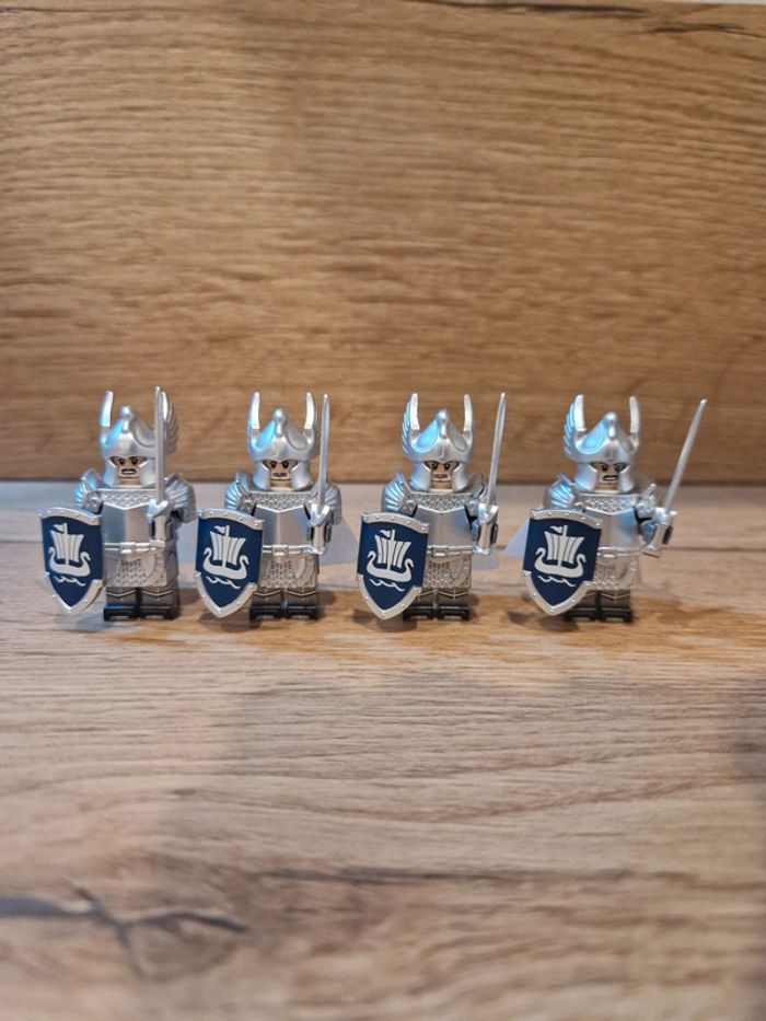 Figurines type lego 4 guerriers de Dol Amroth du gondor seigneur des anneaux