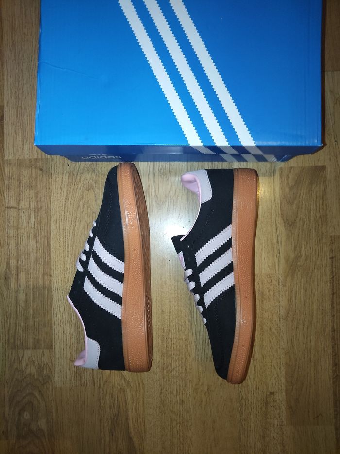 Baskets adidas Spezial taille 38 2/3 - photo numéro 2
