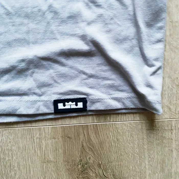 Nike The Tee Shirt Street Basket Ball Gris Homme Exclusive Sportwear Old School Mode (Taille M) - photo numéro 9
