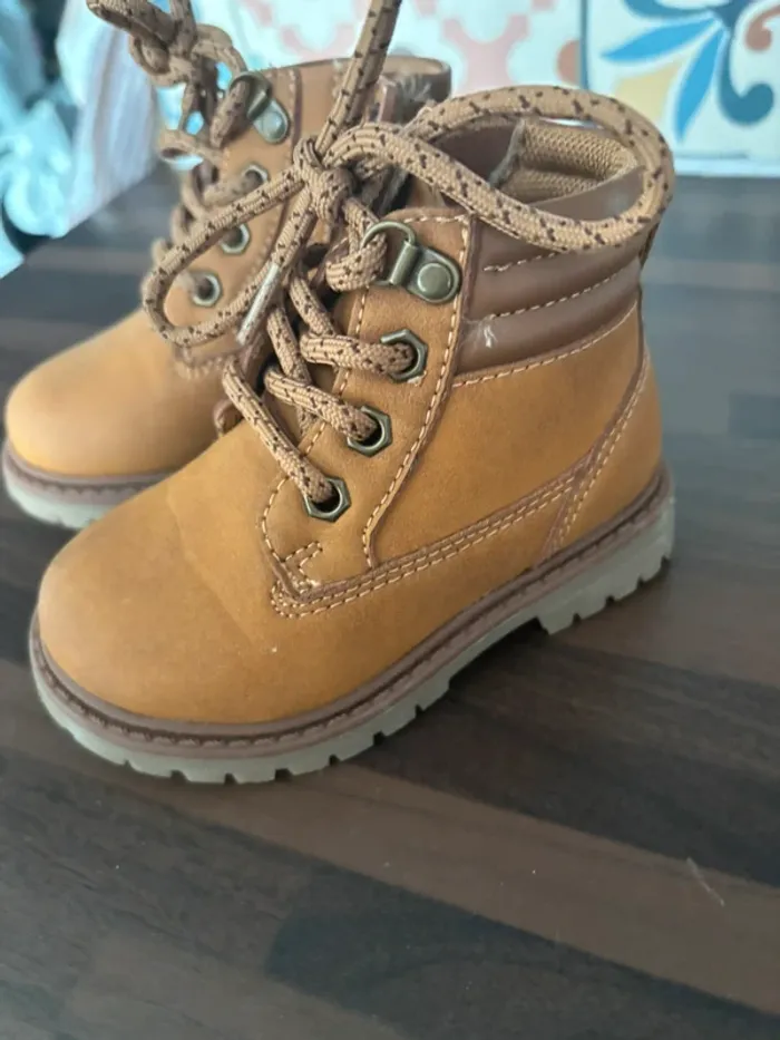 Chaussures style timberland - photo numéro 2