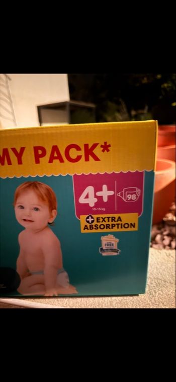 98 couches Pampers Baby Dry Couches Taille 4+