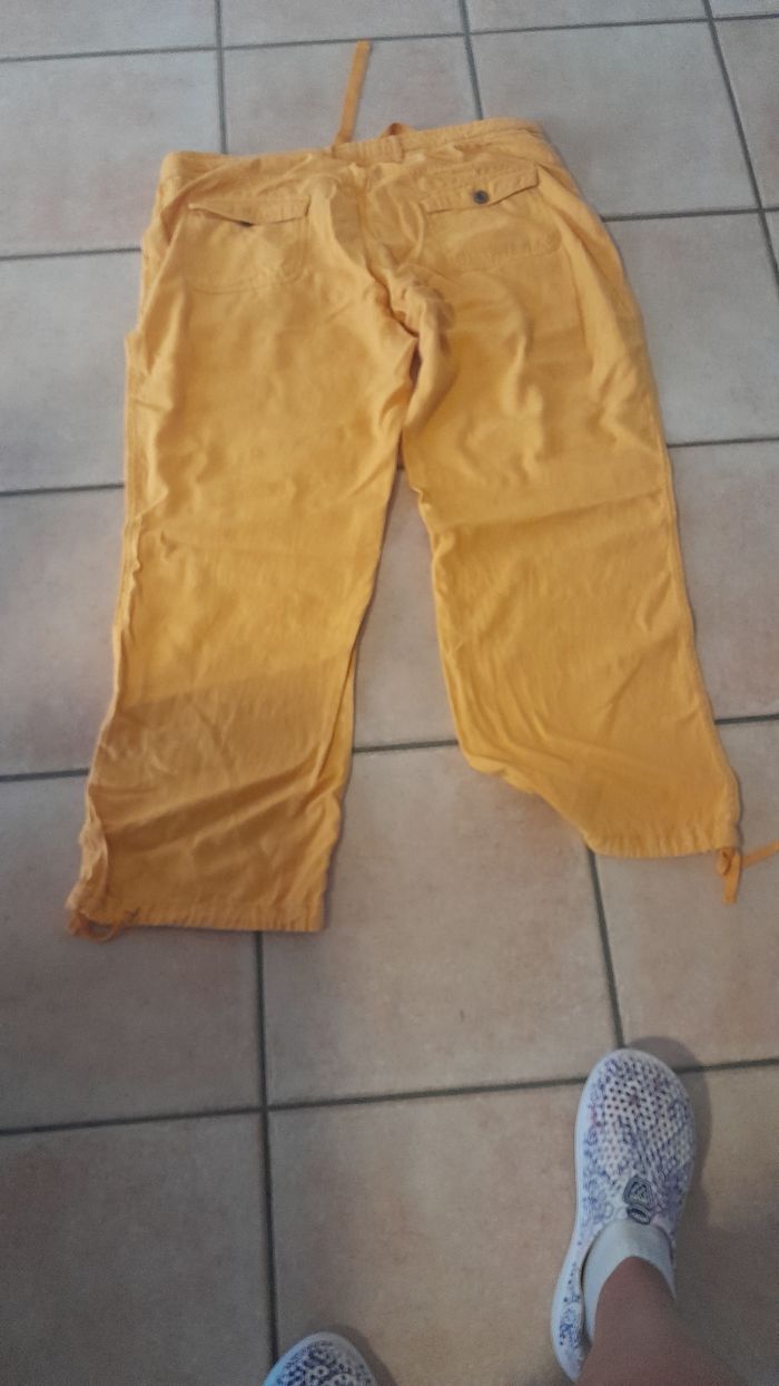 Pantalon jaune - photo numéro 2
