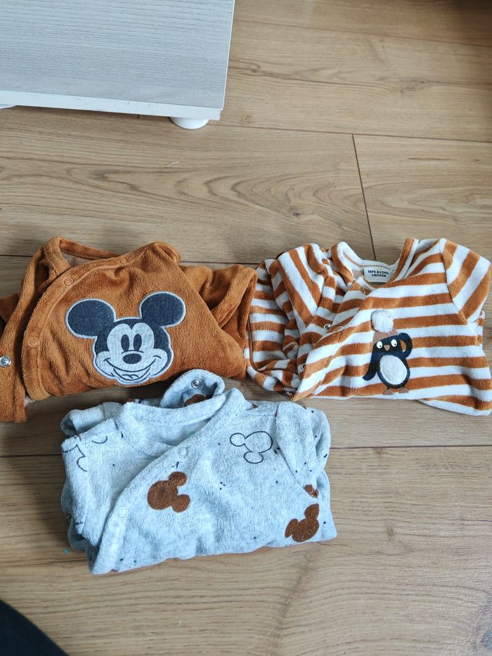 Lots Pyjama 1 mois - photo numéro 4