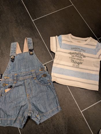 Salopette short et t-shirt timberland