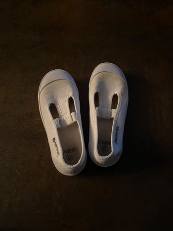 Chaussure de gym 28